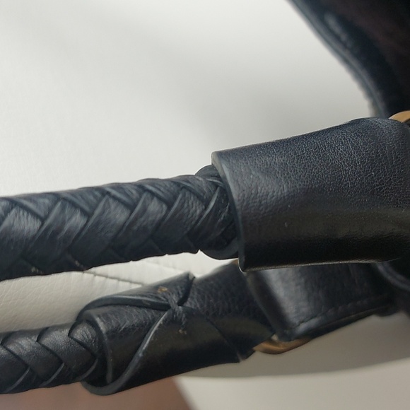 COLE HAAN, Chic Black Leather Shoulder Bag - Picture 3 of 13